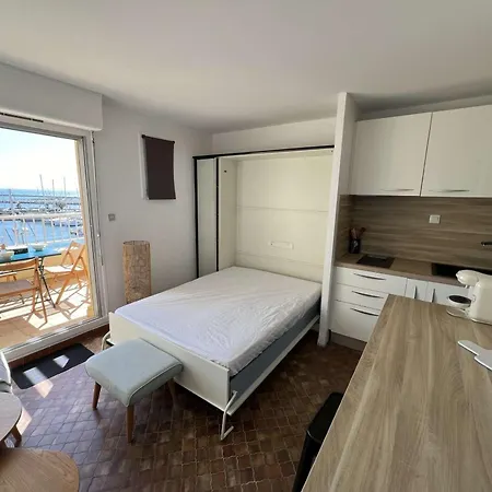 Au Cap D'agde Avec Climatisation Et Parking - Fr-1-702-67 Apartman